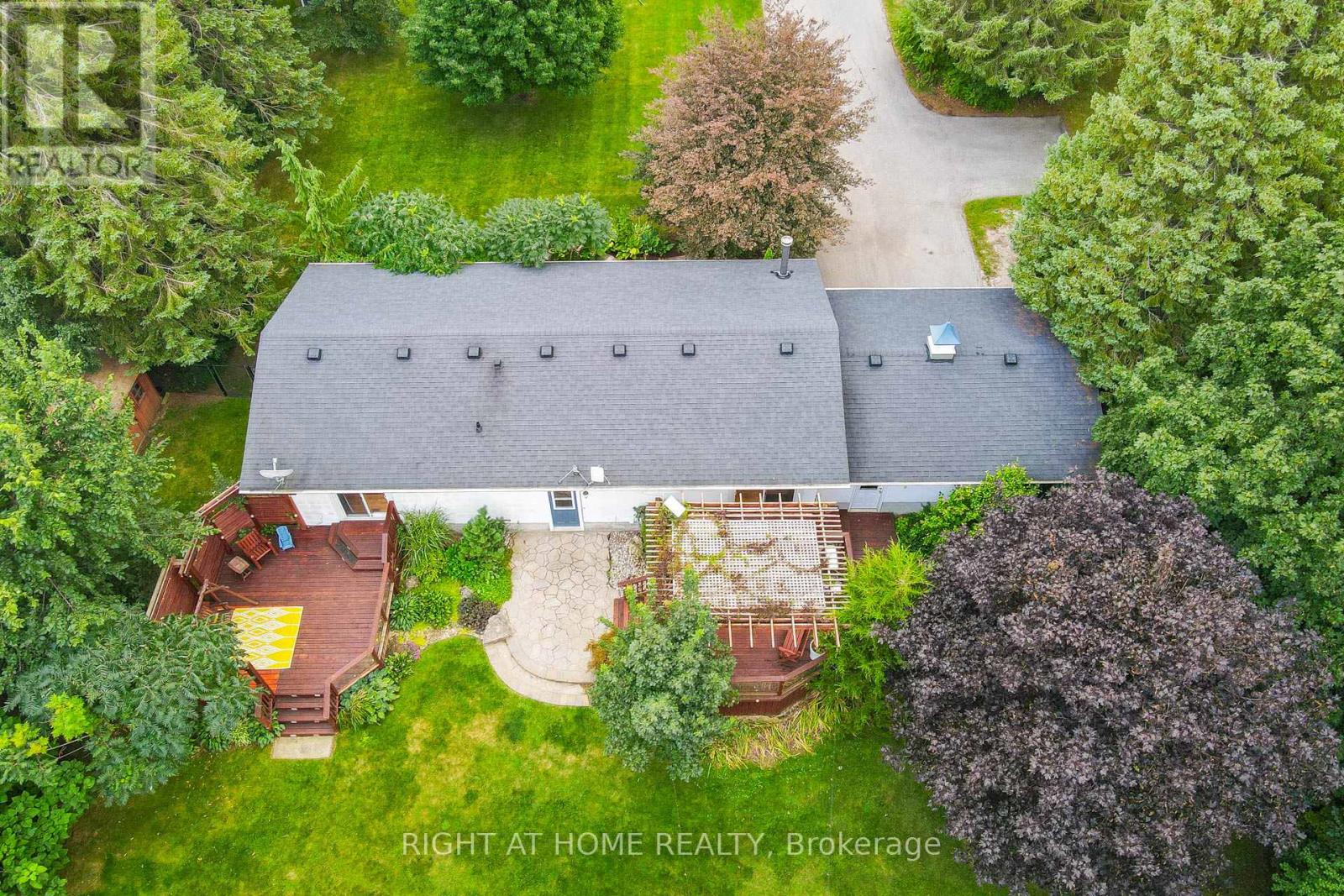 11749 TENTH LINE - Image 45