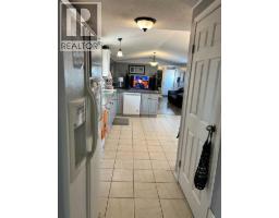 4pc Bathroom - 602 7 Street Se, Redcliff, AB T0J2P2 Photo 8