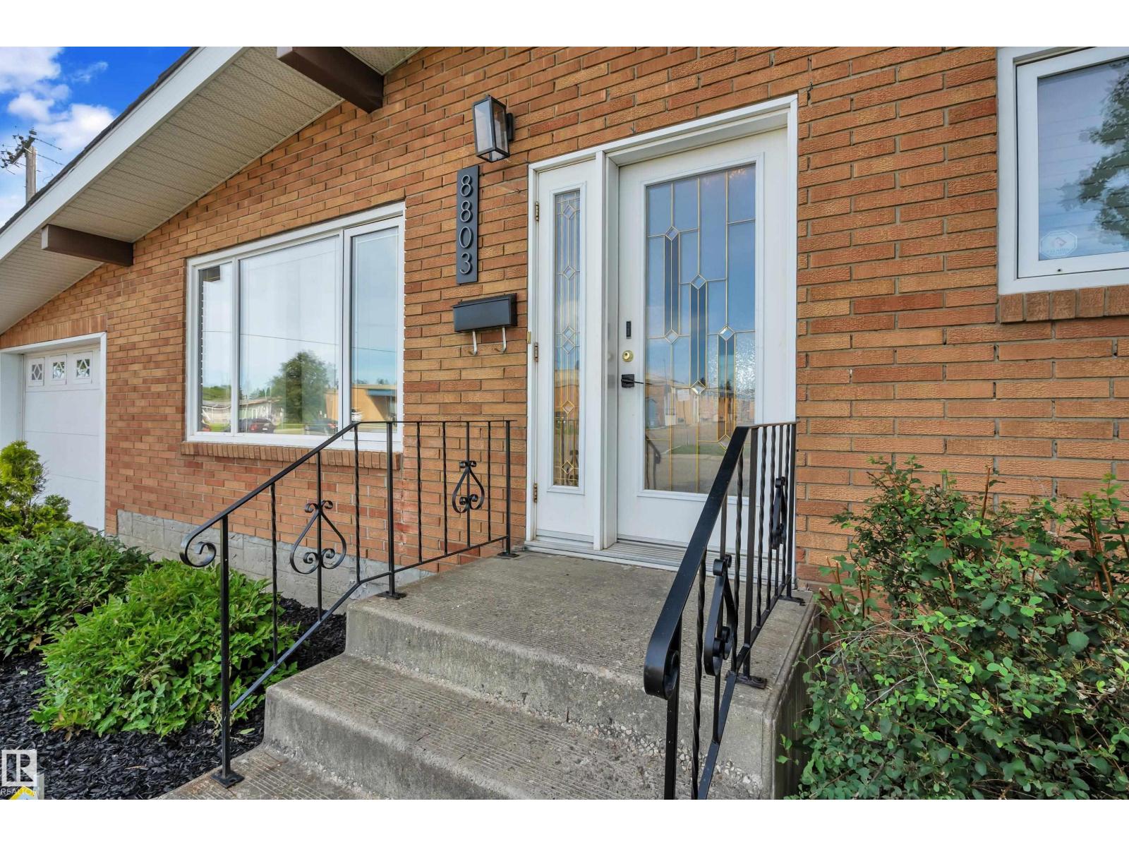 8803 68A ST NW, Kenilworth, Edmonton photo 5