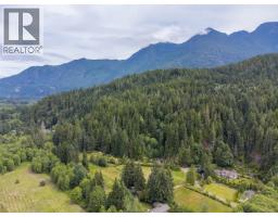 429 Community Rd, Sayward, BC V0P1R0 Photo 38