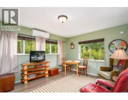 429 Community Rd, Sayward, BC V0P1R0 Photo 7