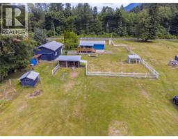 429 Community Rd, Sayward, BC V0P1R0 Photo 48