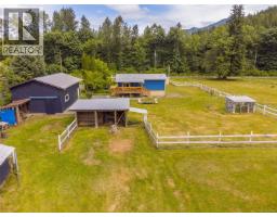 429 Community Rd, Sayward, BC V0P1R0 Photo 49