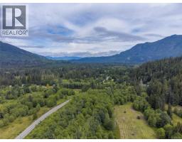 429 Community Rd, Sayward, BC V0P1R0 Photo 39