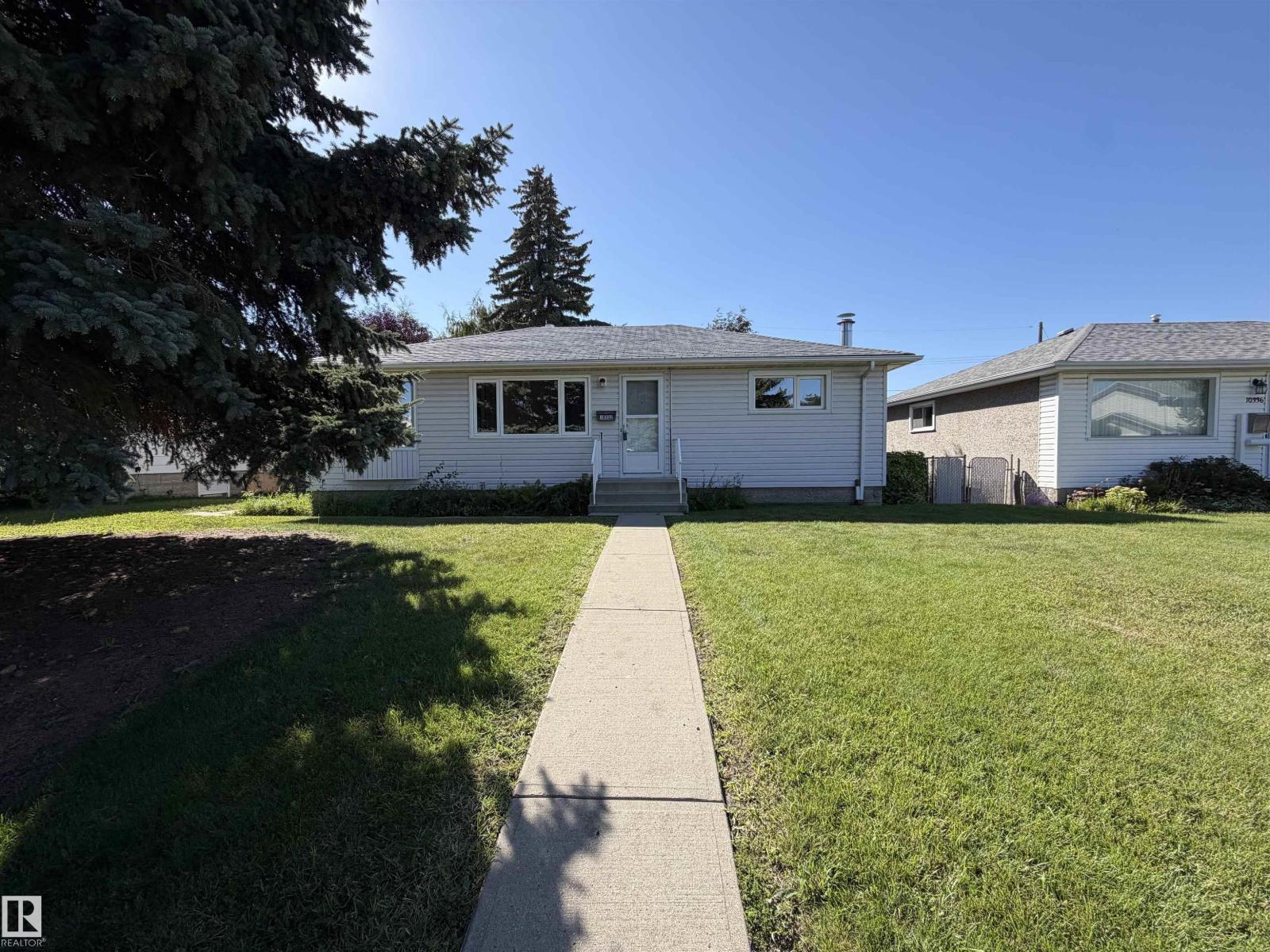 10332 47 ST NW, Edmonton, Alberta, T6A1Z7