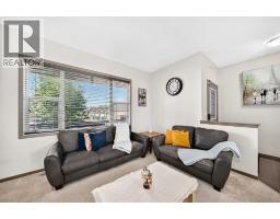 Kitchen - 251 Skyview Point Road Ne, Calgary, AB T3N0K7 Photo 17