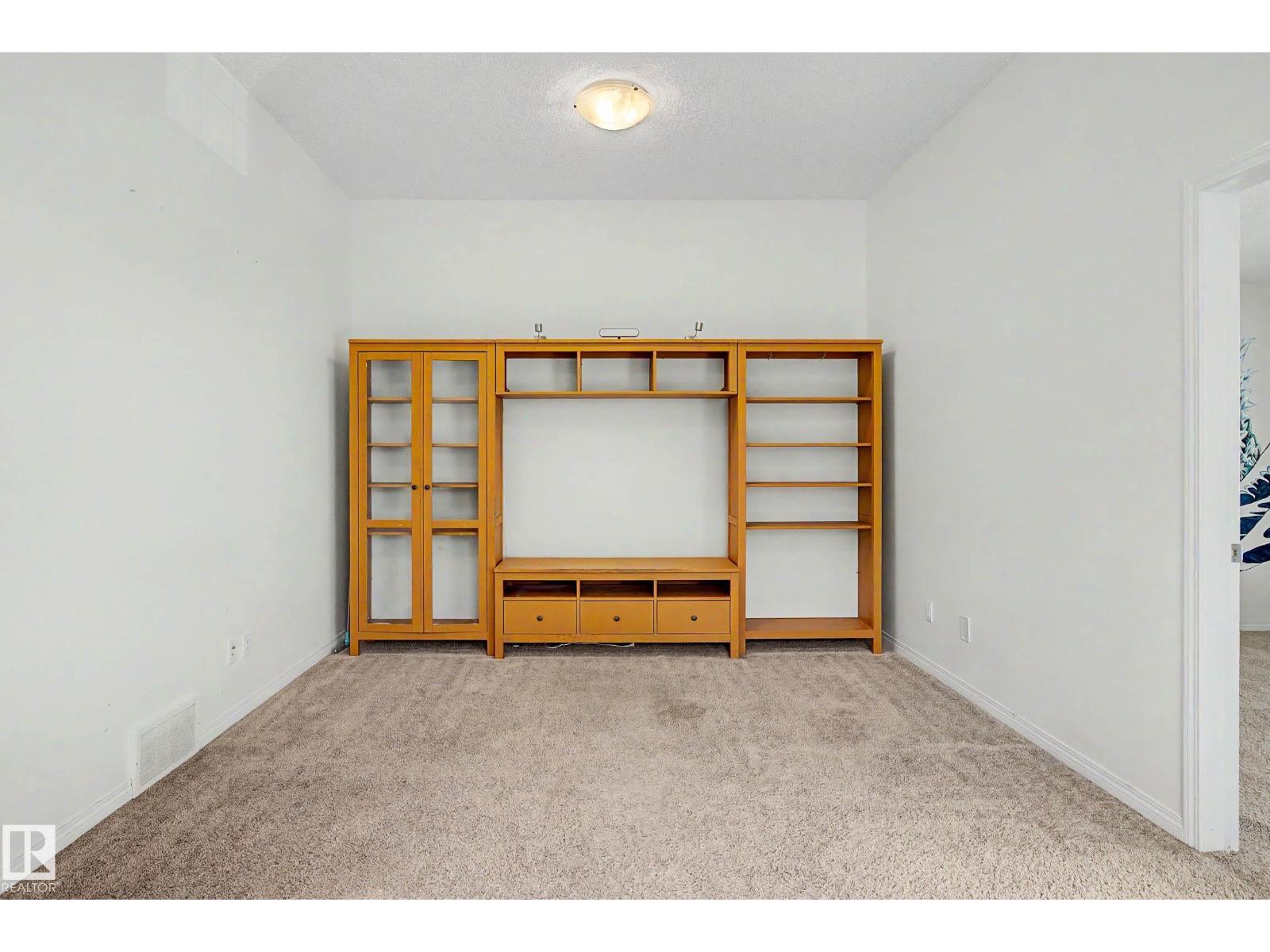 6107 176 AV NW - 18