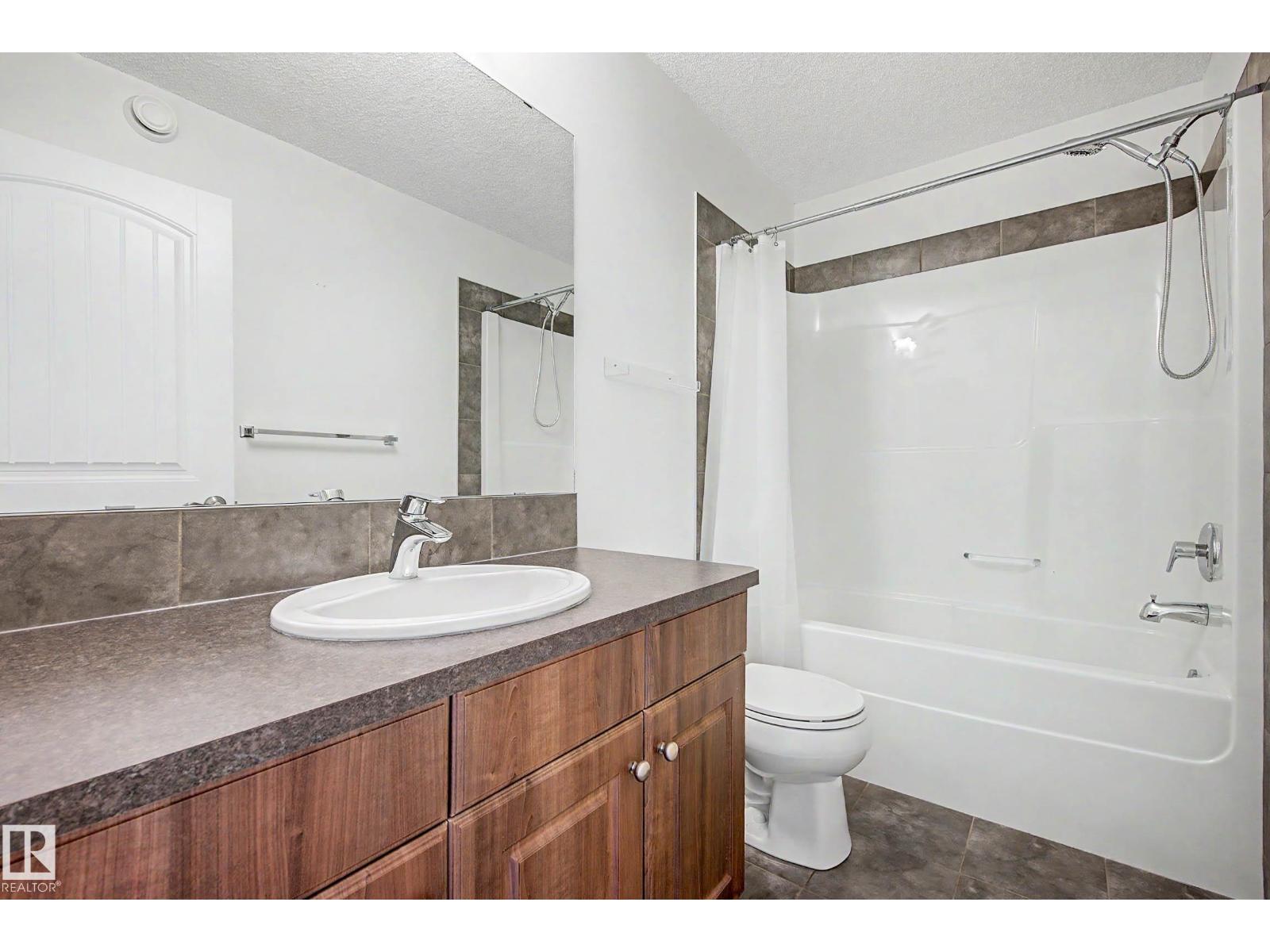 6107 176 AV NW - 41