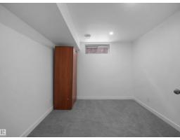 7435 32 Av Nw, Edmonton, AB T6K1J9 Photo 41