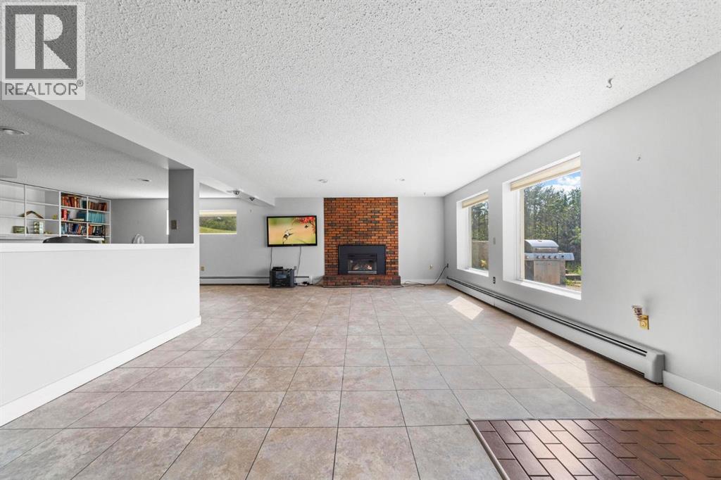 31, 464079 Range Road 244 - 33