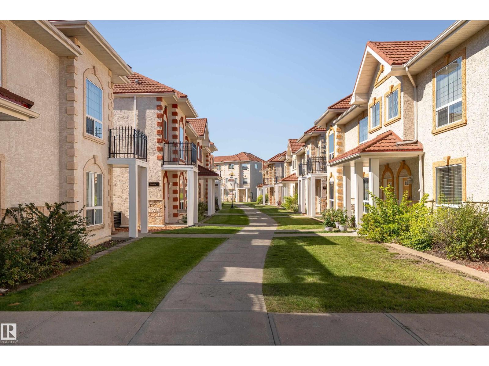 #72 13825 155 AV NW, Carlton, Edmonton photo 1