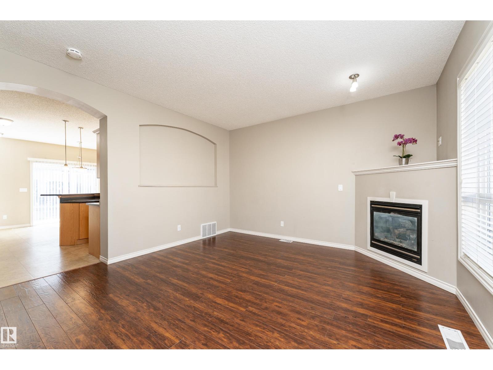 #72 13825 155 AV NW, Carlton, Edmonton photo 5