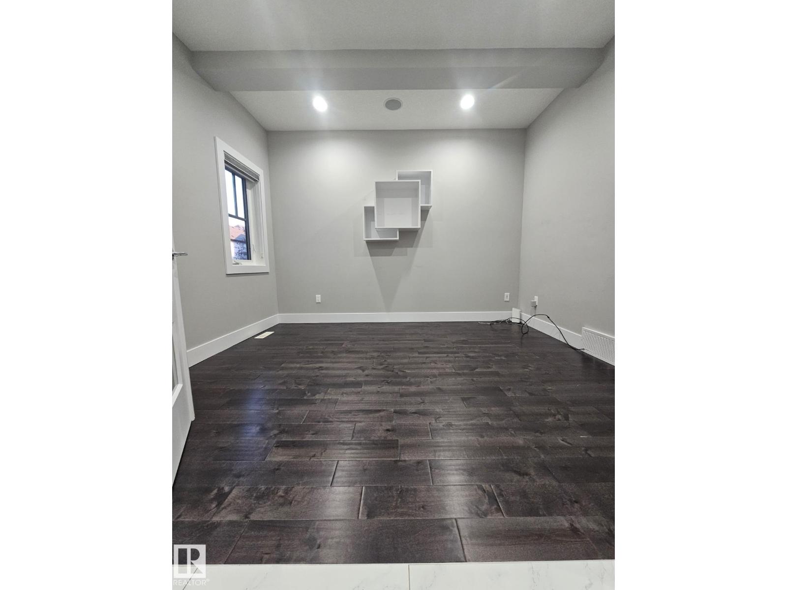 [private address] - Image 5