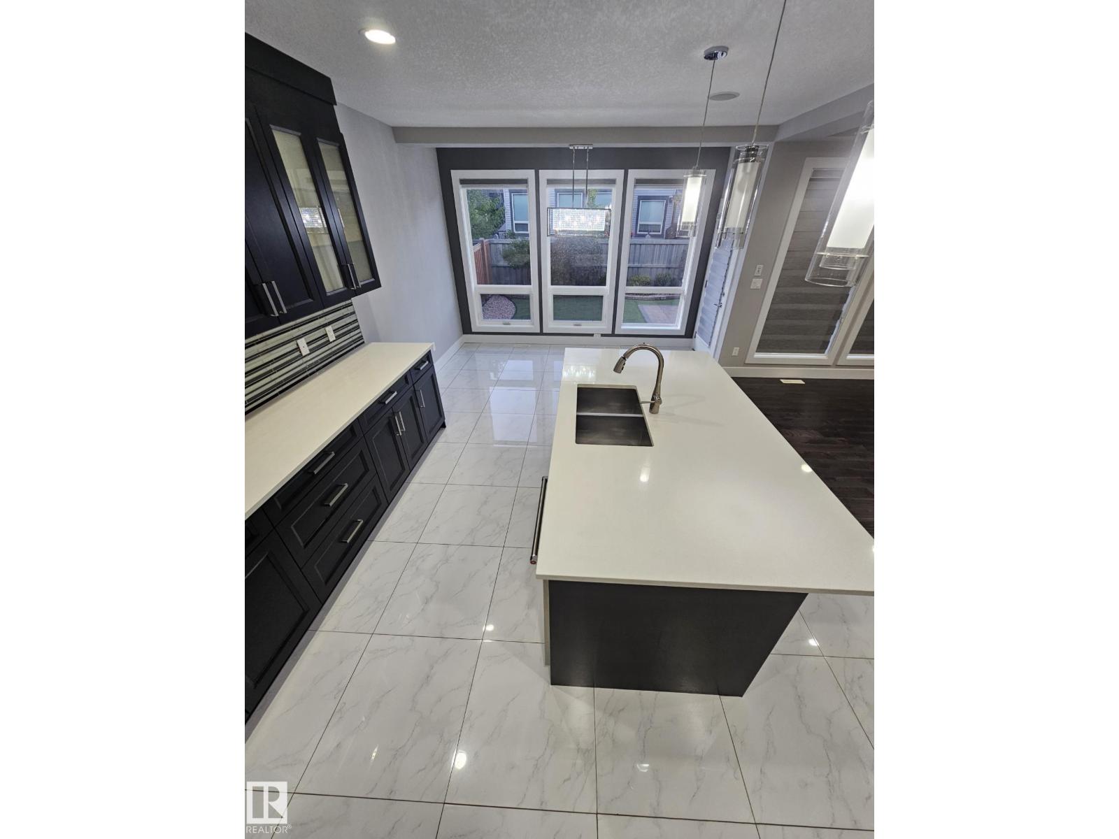 [private address] - Image 9