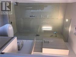 205 - 150 Fairview Mall Drive, Toronto, ON M2J4T1 Photo 11