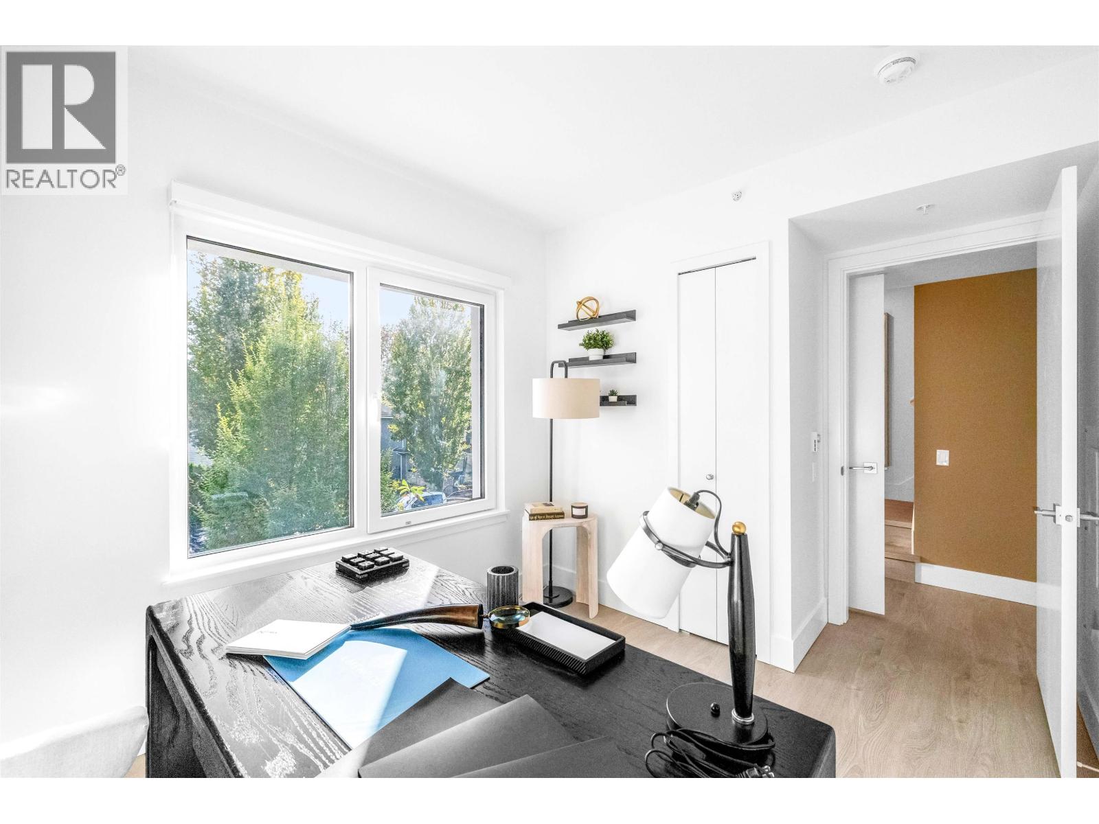 111 2085 E 1ST AVENUE, Vancouver