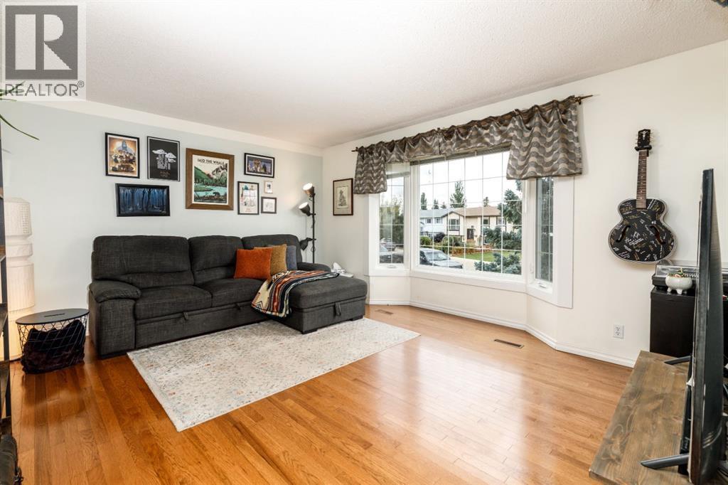 Listing photo – 60 Gehrke Close, Red Deer