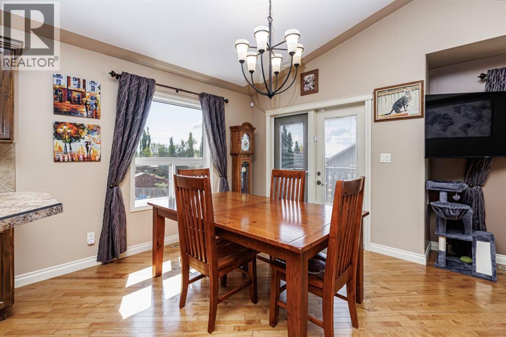 Listing photo – 38 Ivany Close, Red Deer