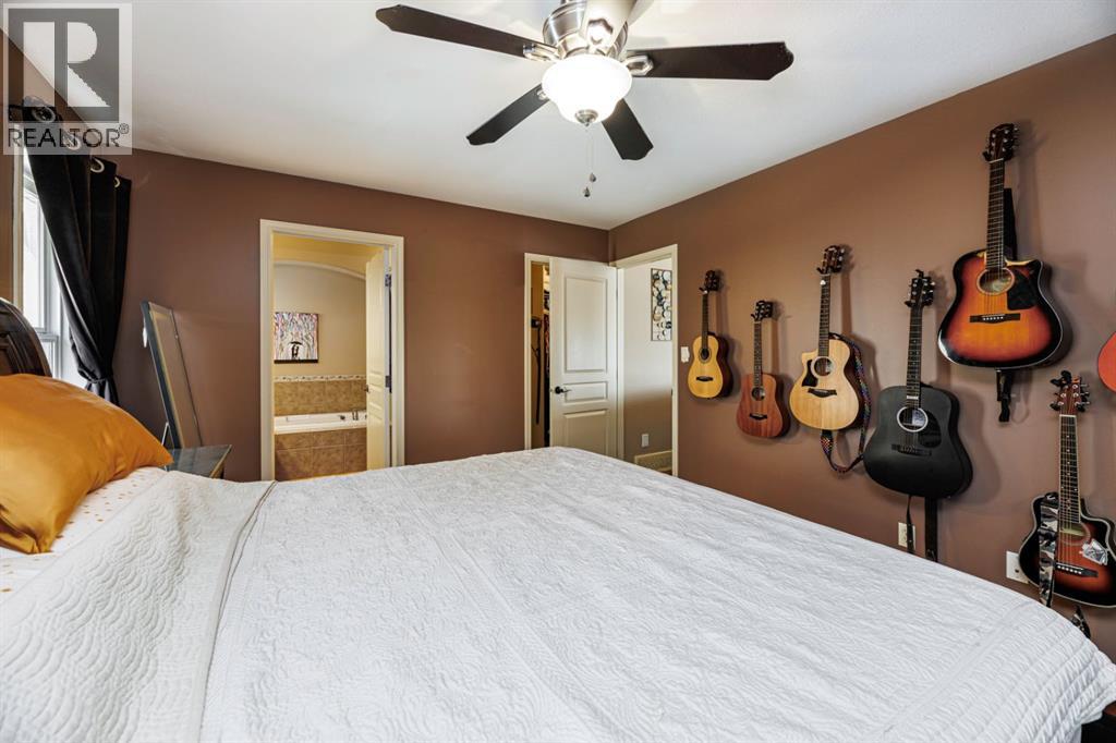 Listing photo – 38 Ivany Close, Red Deer