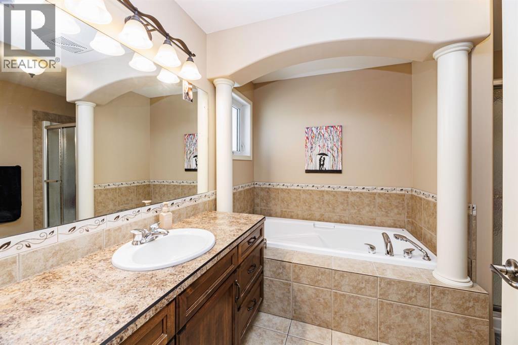 Listing photo – 38 Ivany Close, Red Deer