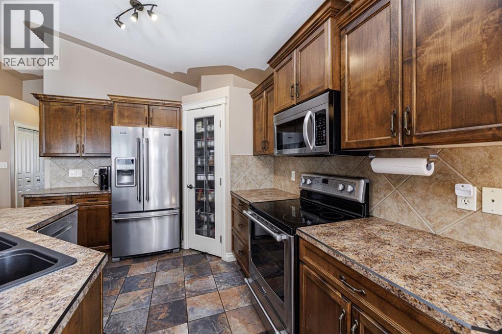 Listing photo – 38 Ivany Close, Red Deer