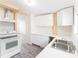 746 Boyd Avenue, Winnipeg, MB R2W1R7 Photo 12