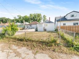 746 Boyd Avenue, Winnipeg, MB R2W1R7 Photo 28