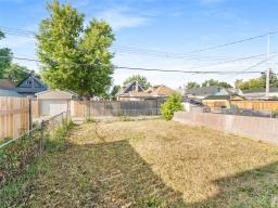 746 Boyd Avenue, Winnipeg, MB R2W1R7 Photo 25