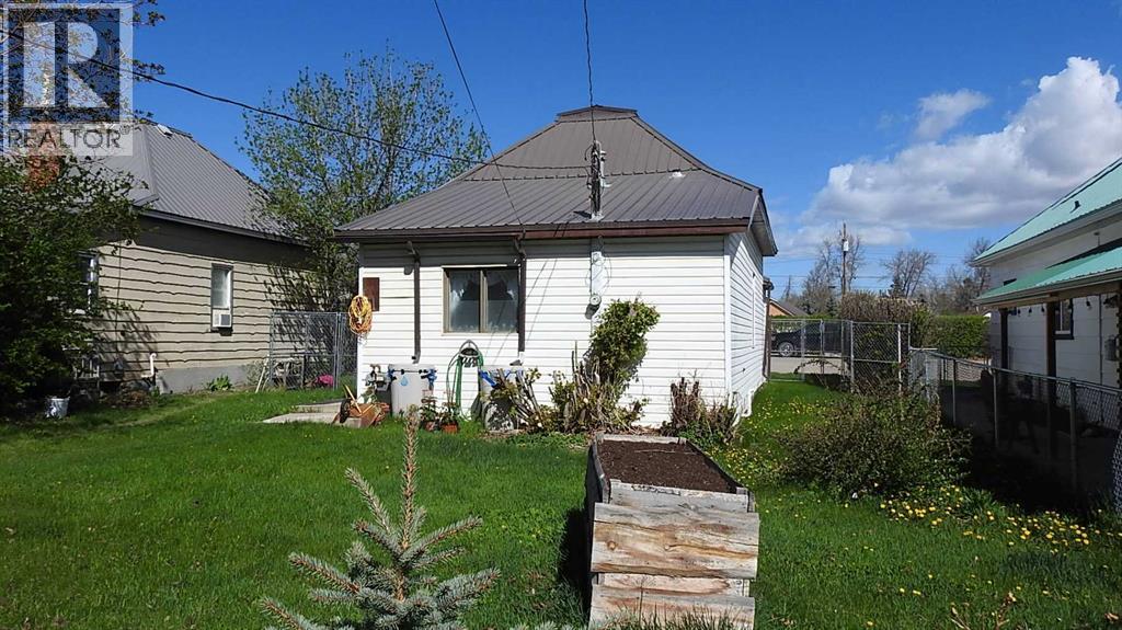 2217 20 Street - Image 3