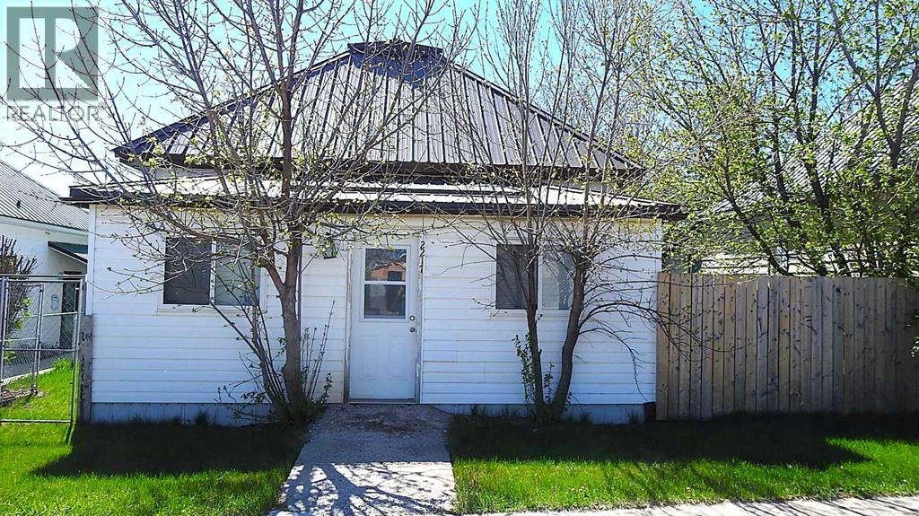 2217 20 Street - 1