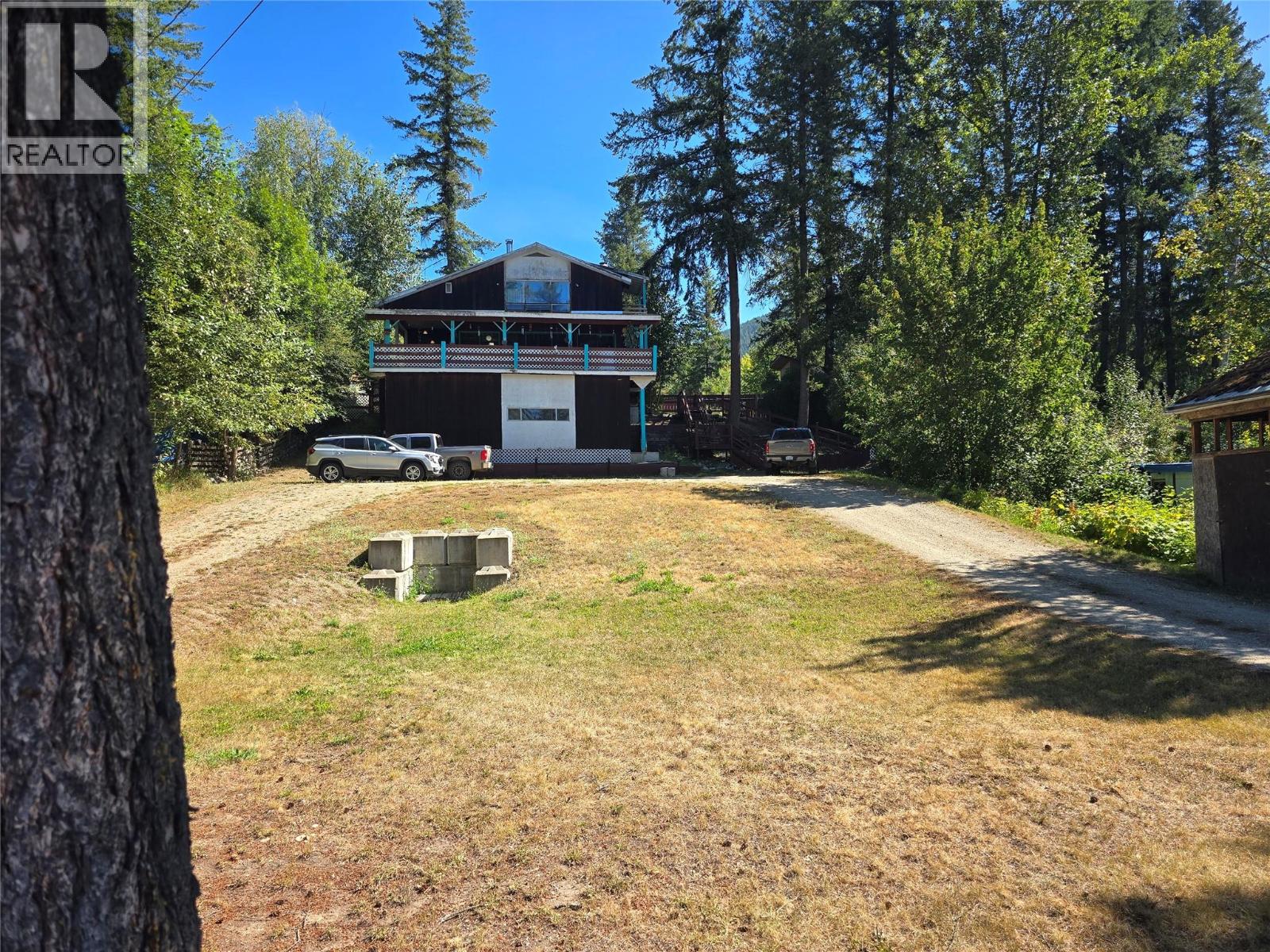 1037 RAFT RIVER Road - Image 52