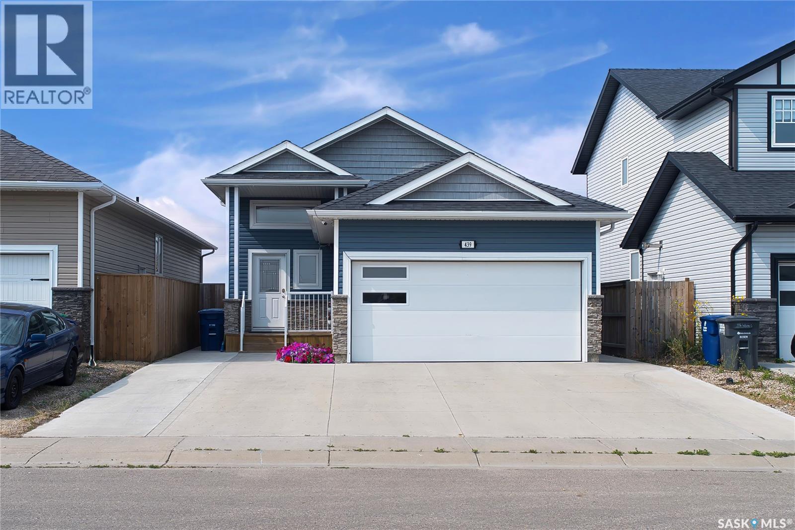 439 Labine CRESCENT - 1