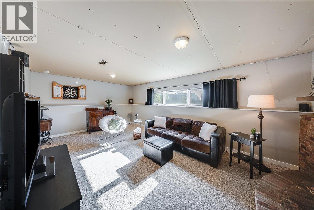 2725 Charlston Street - 34