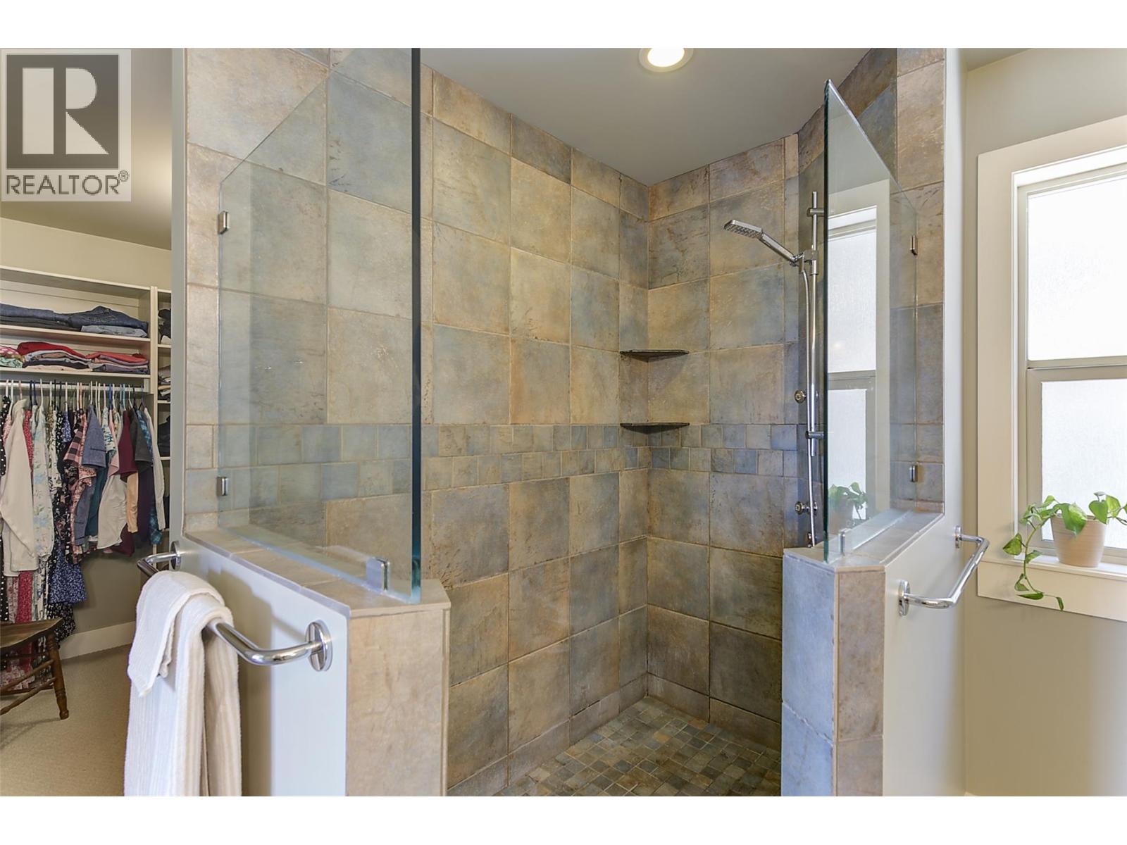  182 Terrace Hill Court, Kelowna