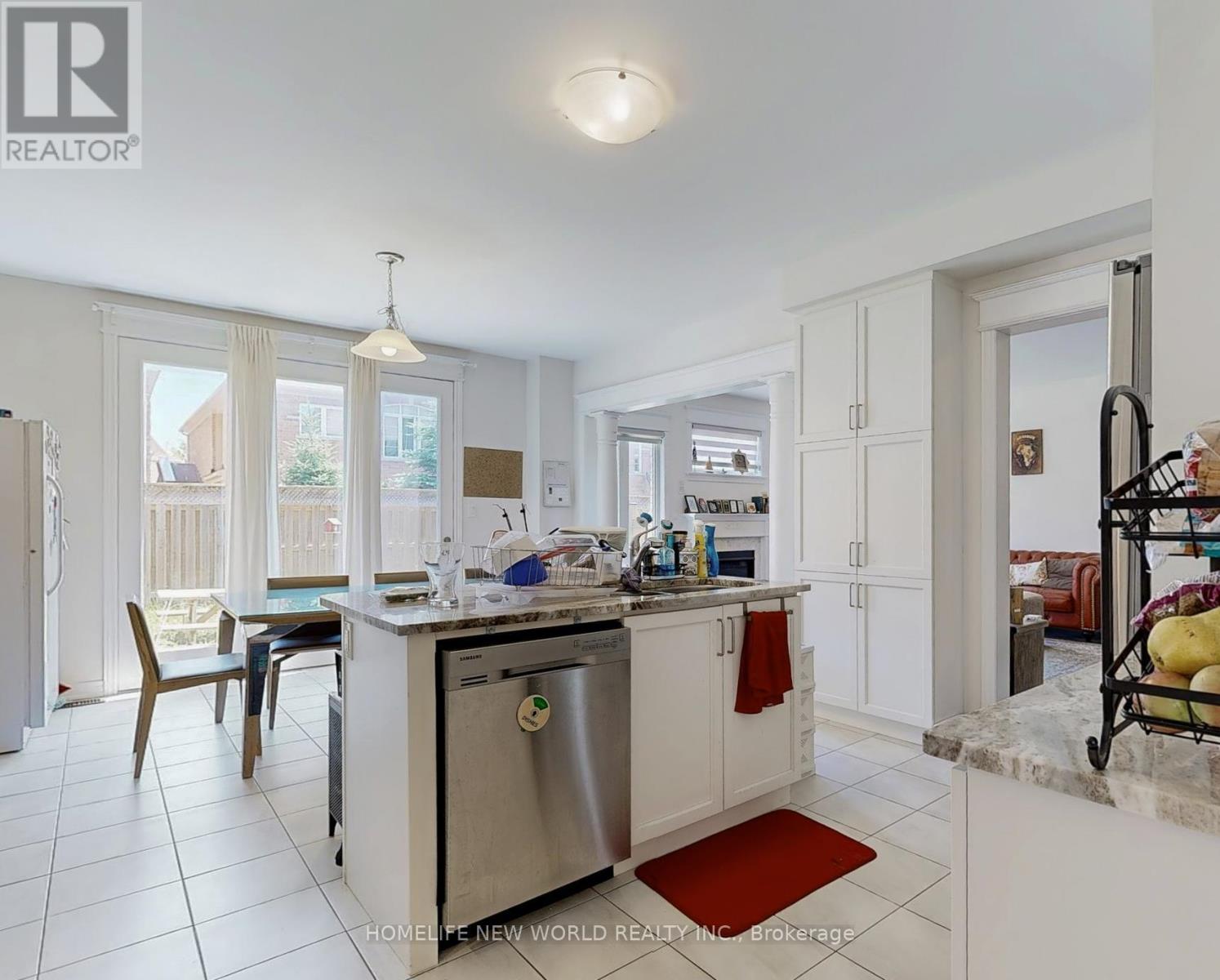54 THORNAPPLE LANE - 8