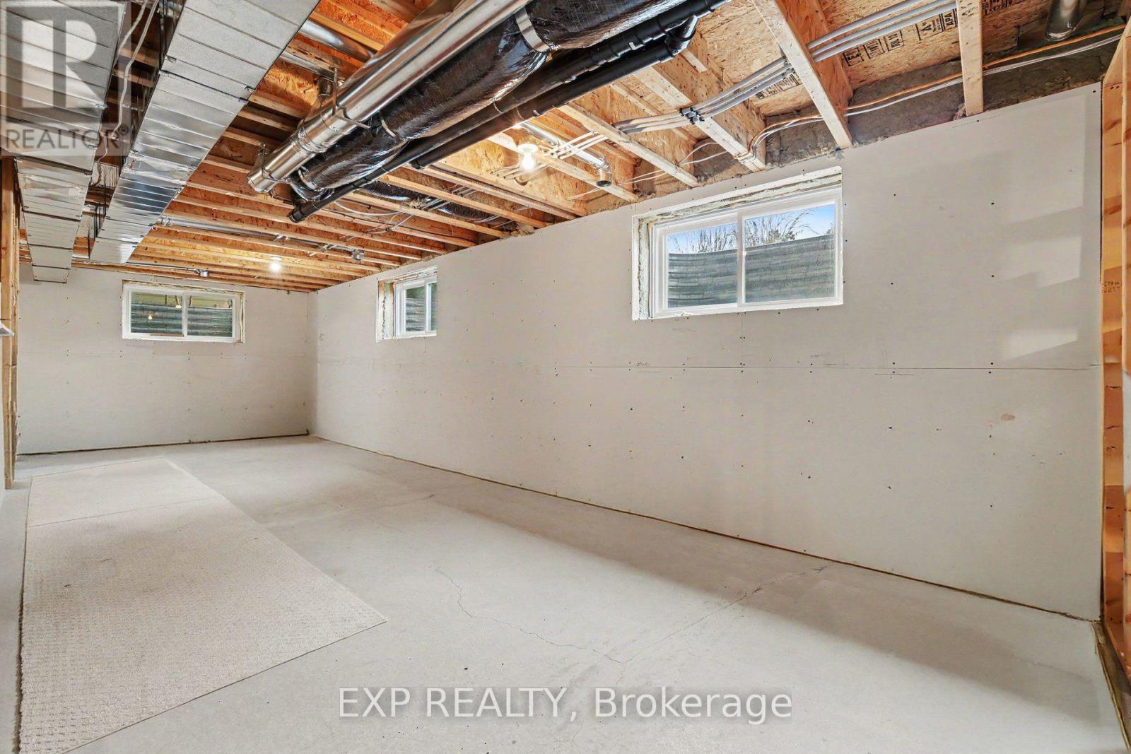 114 WALSH STREET - Image 21