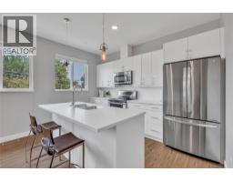 367 Douglas Avenue, Penticton, BC V2A2V1 Photo 38