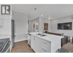 367 Douglas Avenue, Penticton, BC V2A2V1 Photo 40