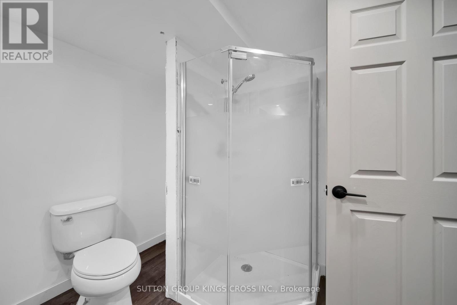 34 HILLCREST AVENUE - Image 36