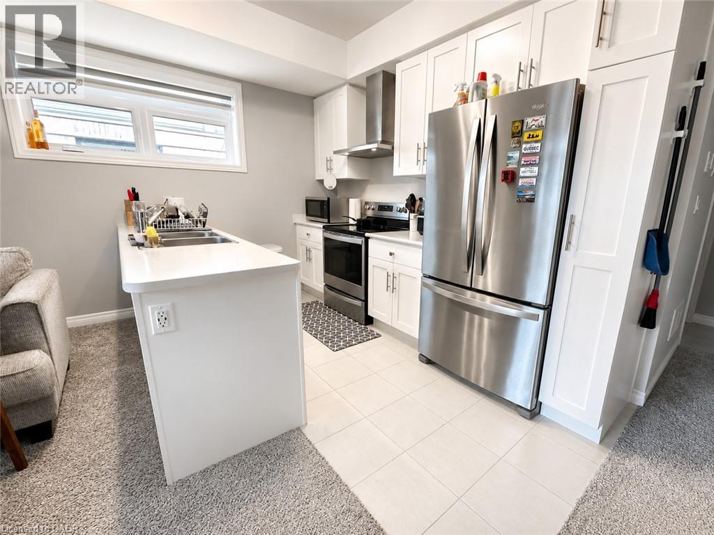 82 LOMOND Lane — photo 3