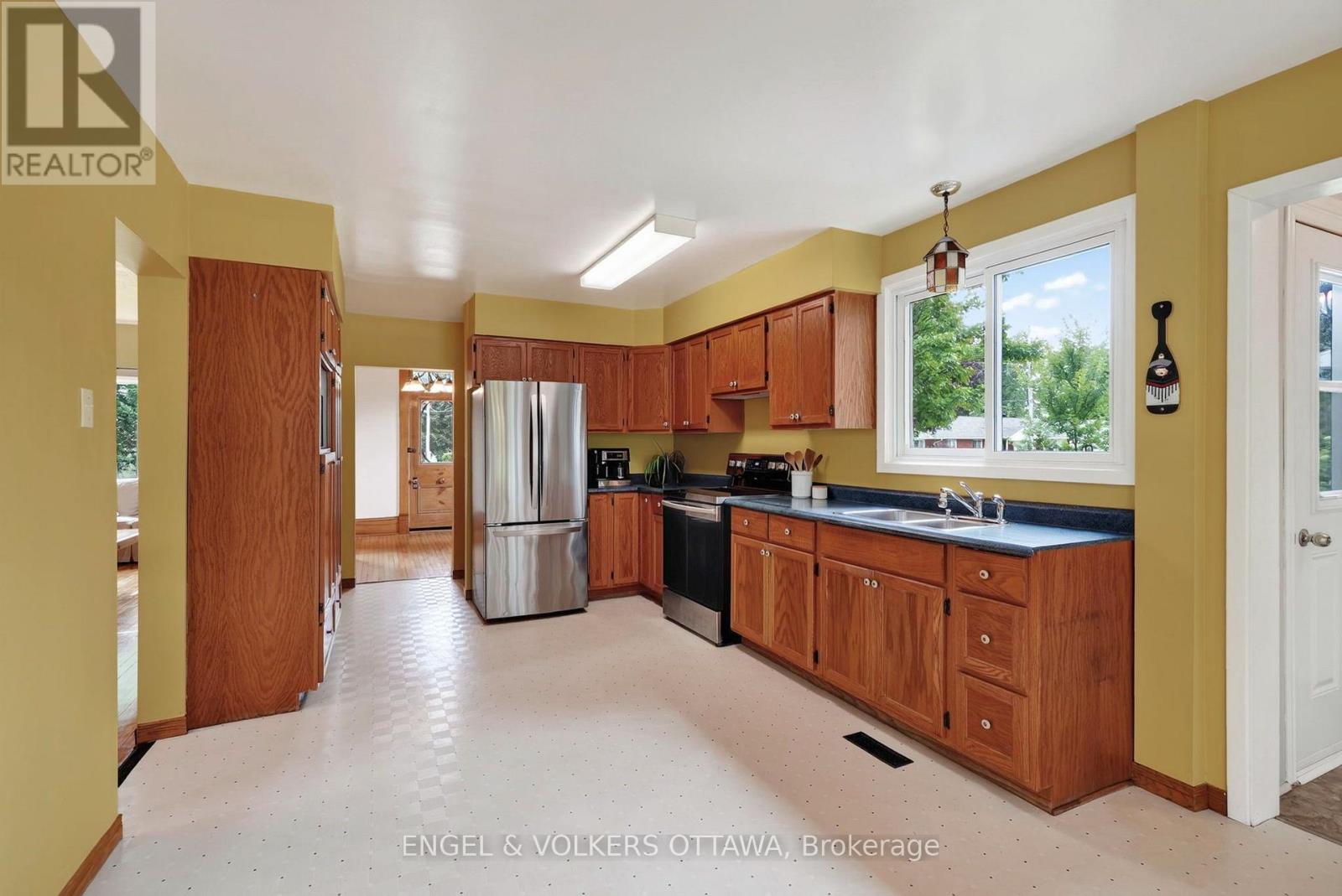 22 PETER STREET - Image 14