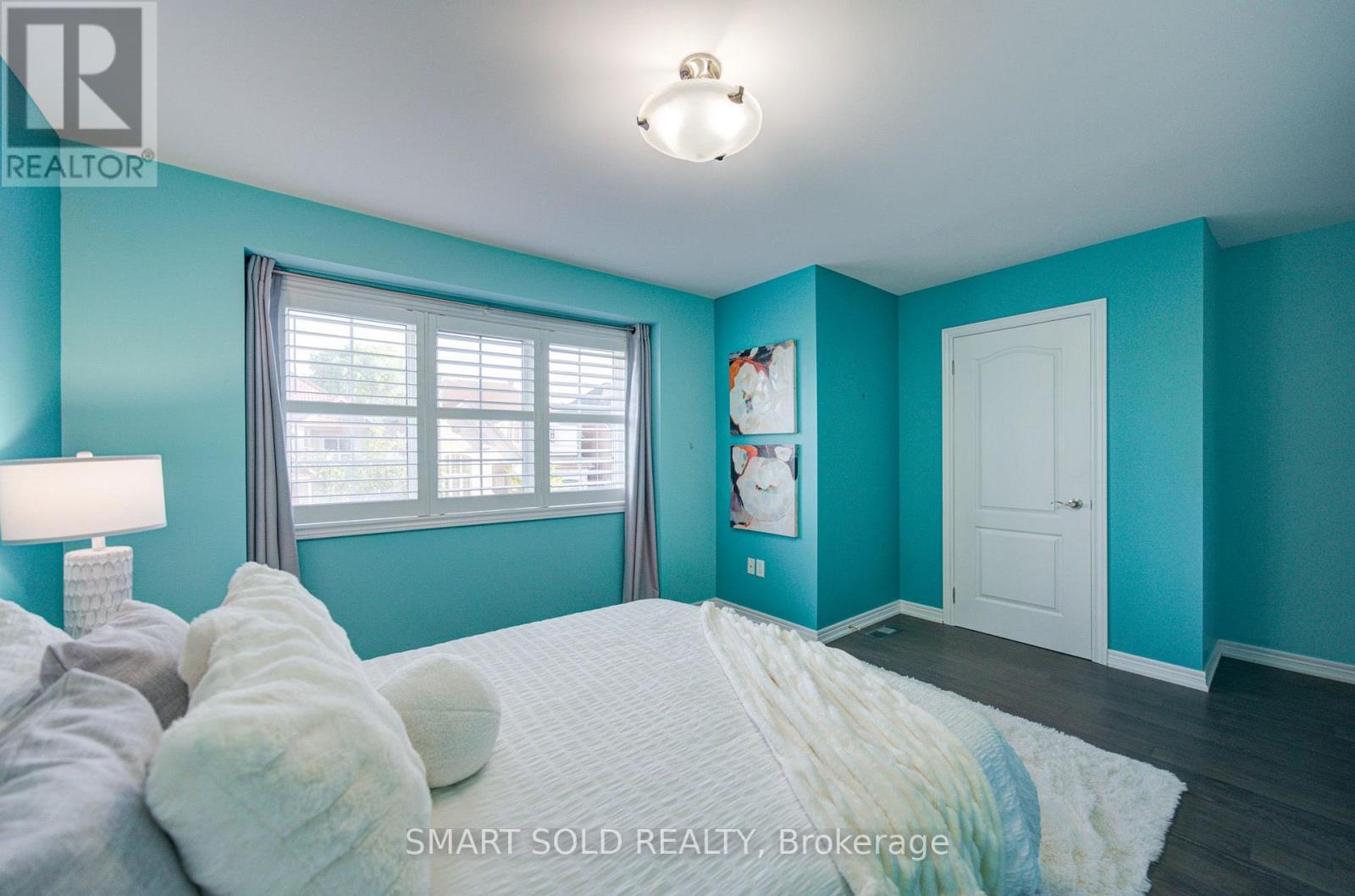 16 BURGUNDY TRAIL - Image 34