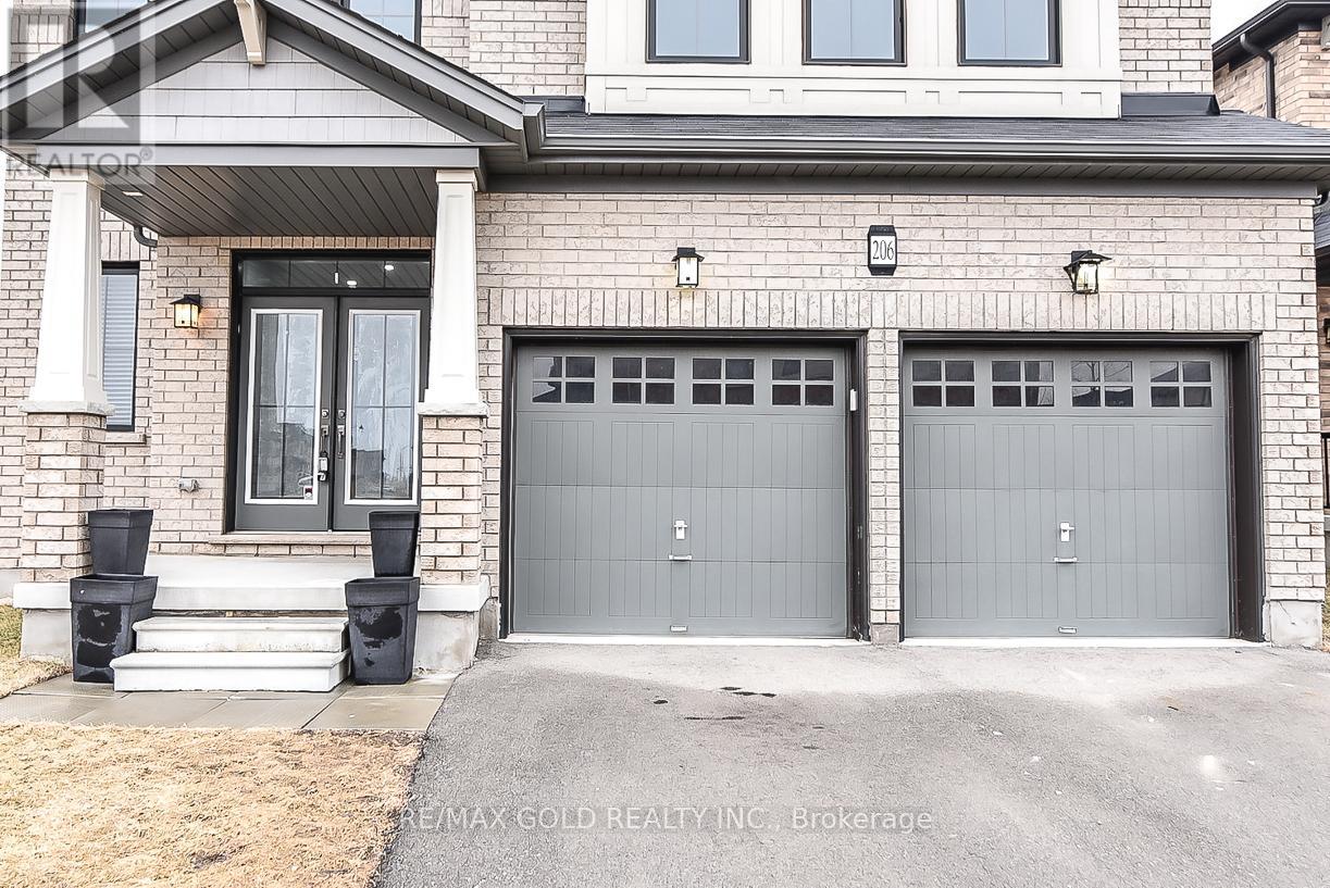 206 CRAFTER CRESCENT - 2