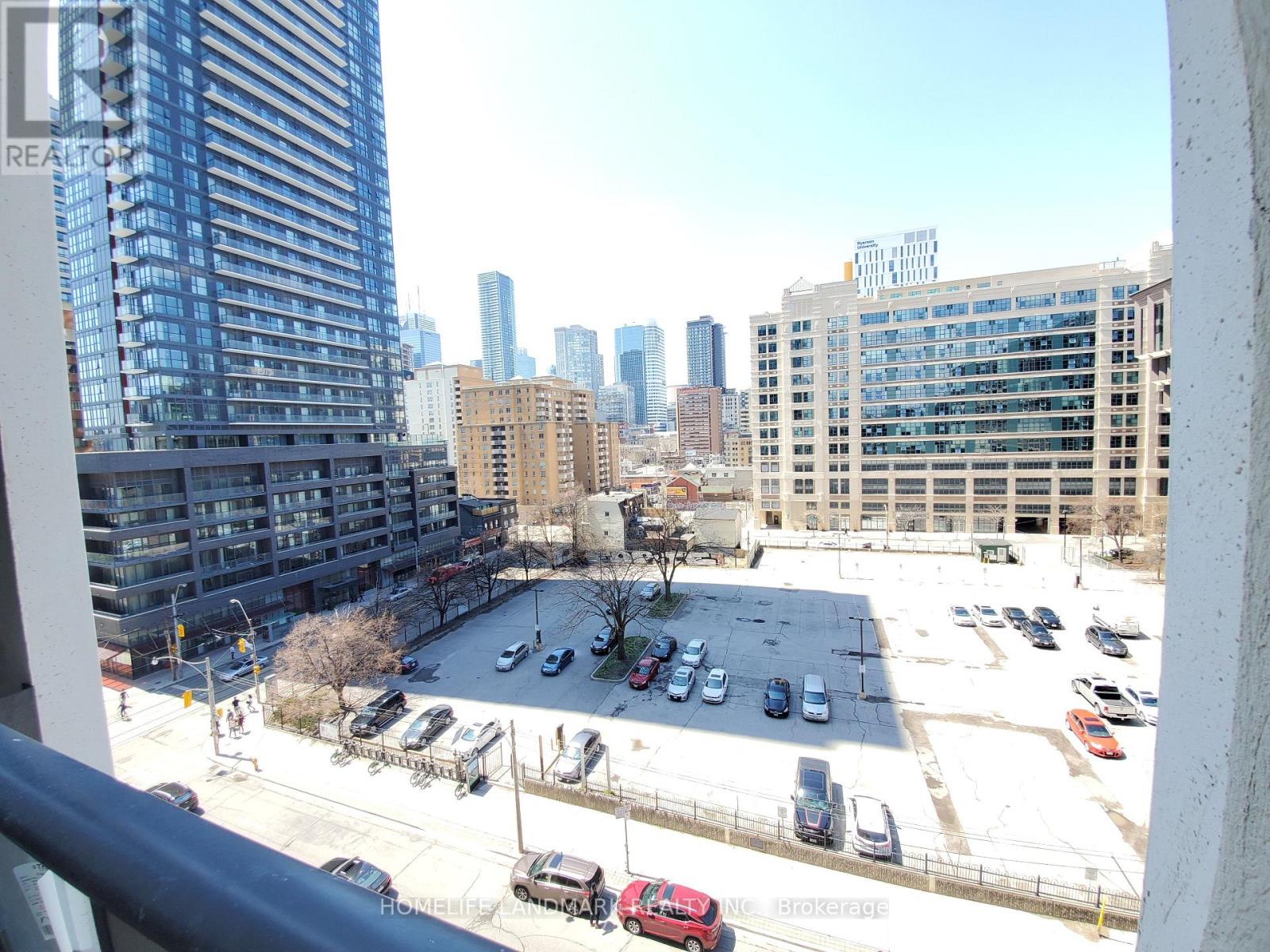 #734 251 JARVIS STREET - 22