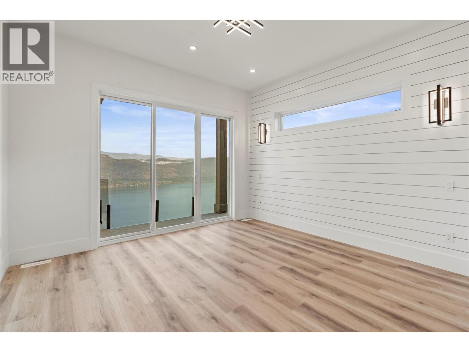 8948 Tavistock Road - 21