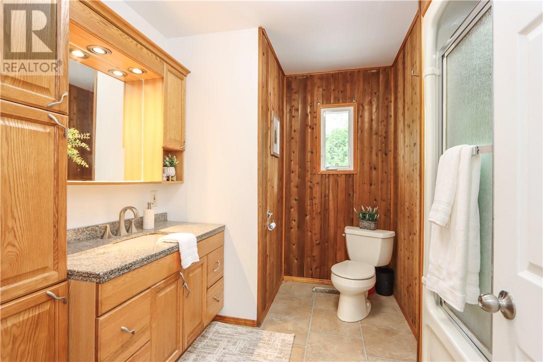 38 Gill Avenue - 18