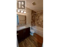 821 Whitemont Drive Ne, Calgary, AB T1Y3S6 Photo 12