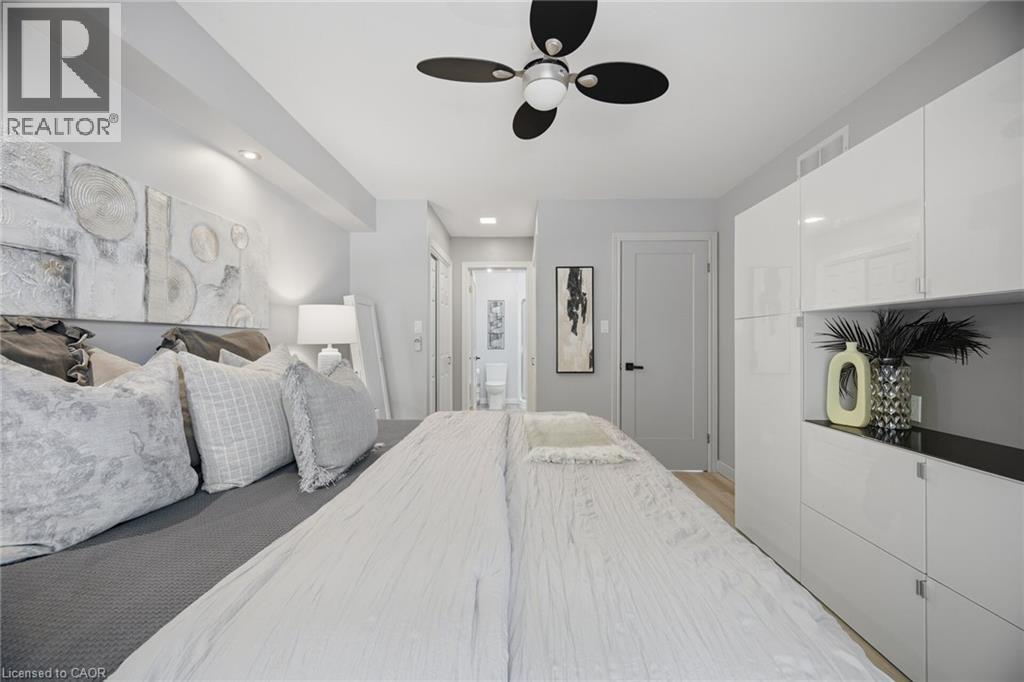 3064 W LAKESHORE Road W - 12