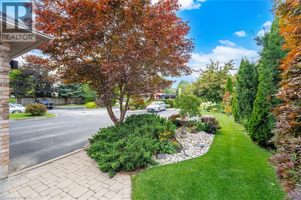 3064 W LAKESHORE Road W - 2
