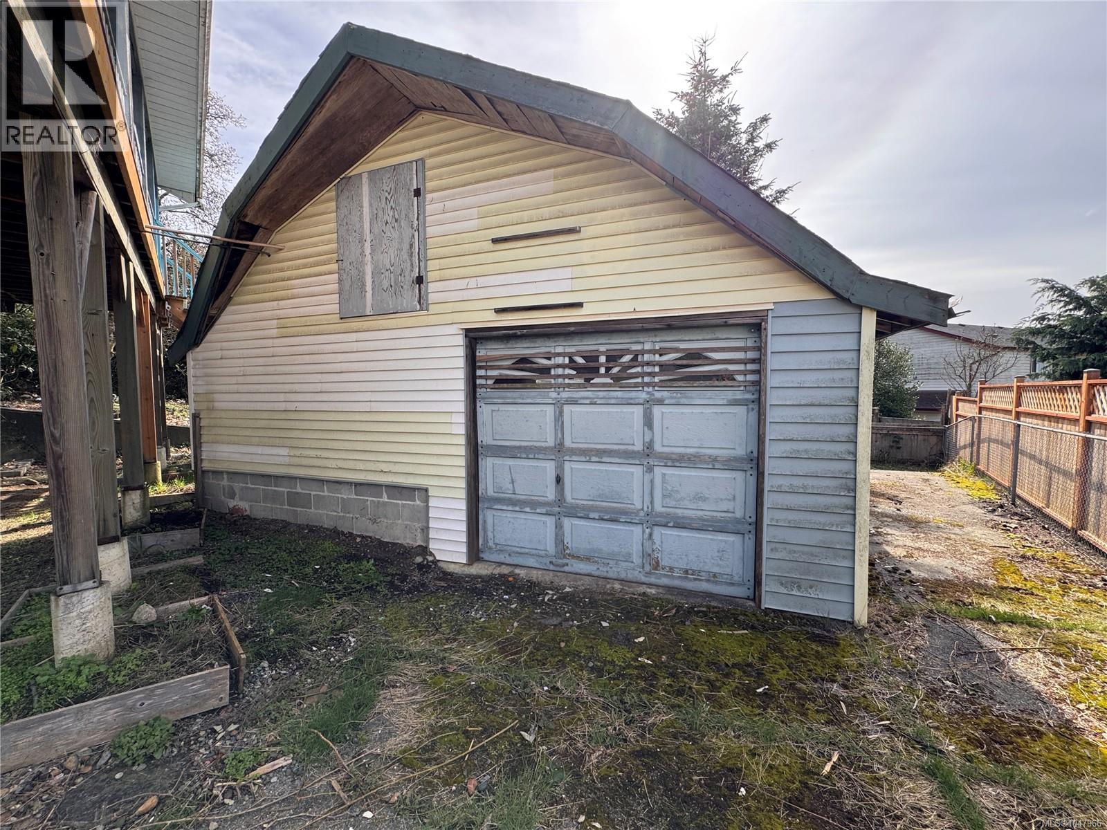 349 Rockland Rd - 2